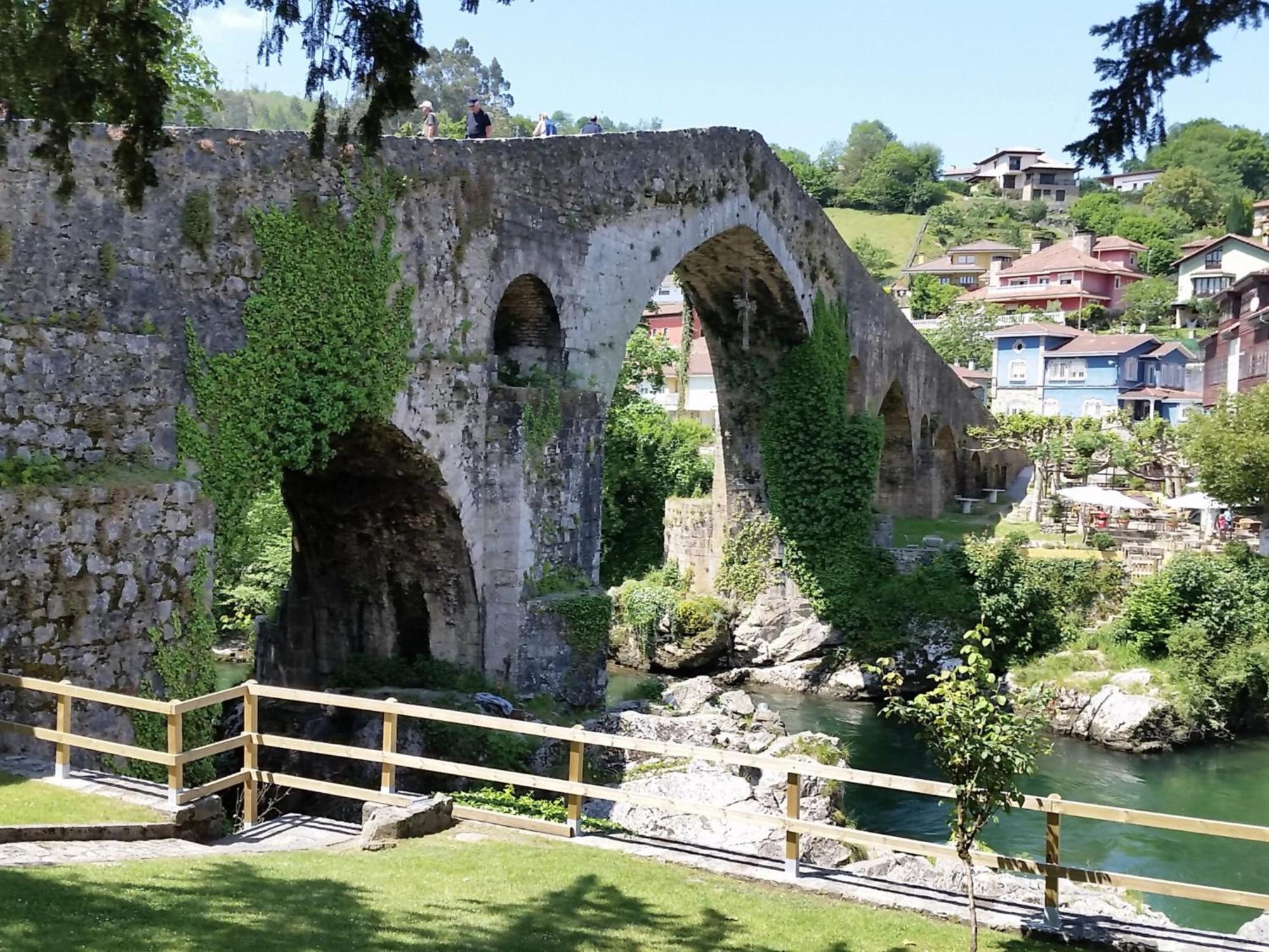 La Casona De La Vega Junto A Cangas De Onis Luaran gambar
